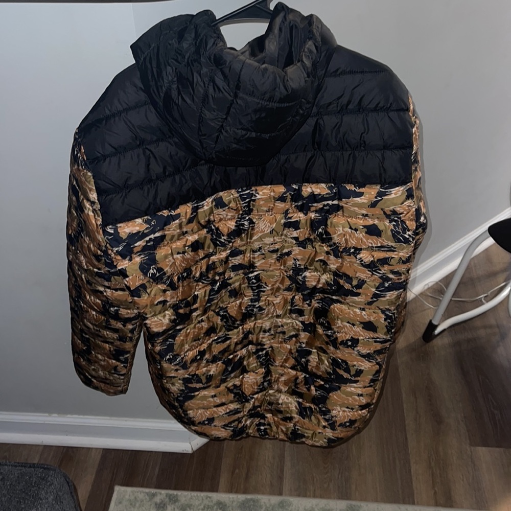 Puffer Jacket - Picture 2 of 3